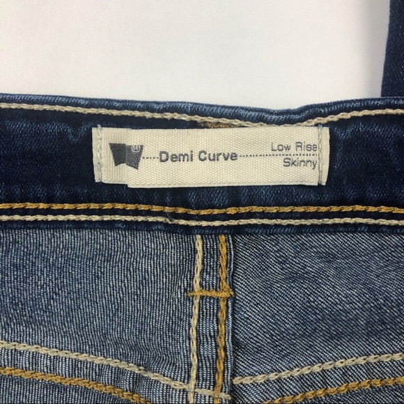 Levi’s Demi Curve Skinny Jeans Size 28 - Picture 6 of 7